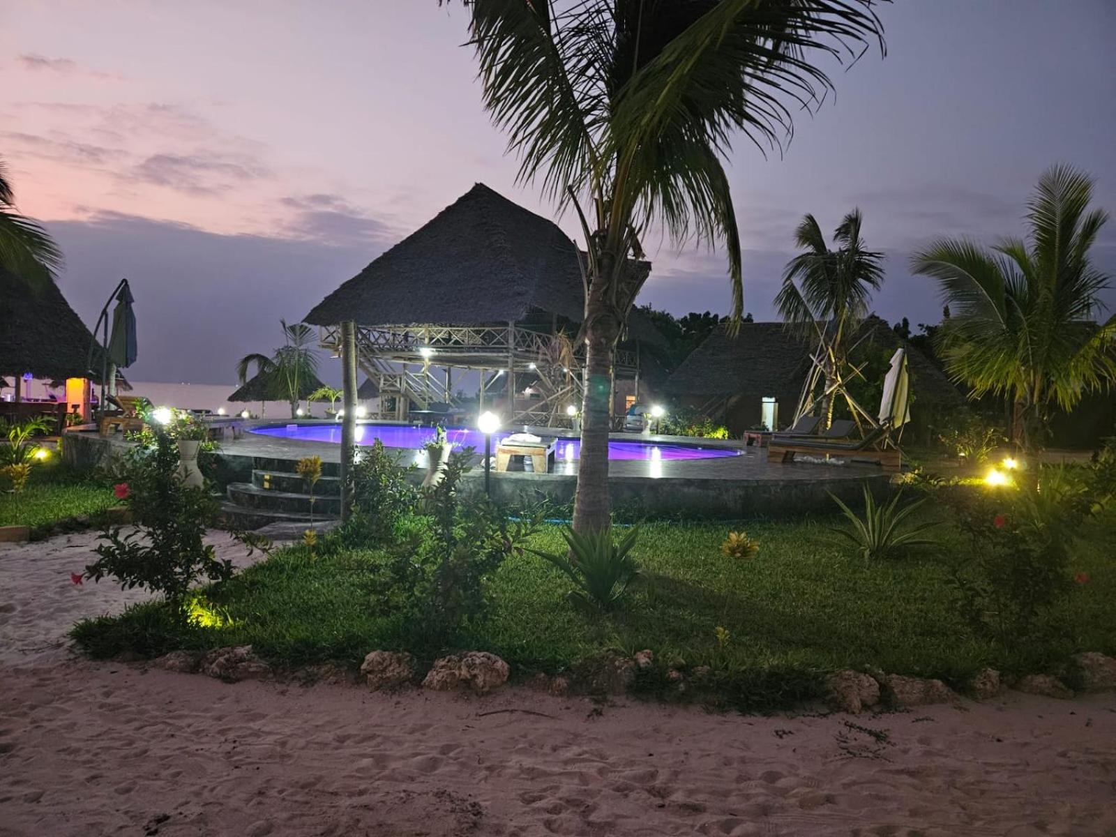 Paradise City Kidoti Exterior foto